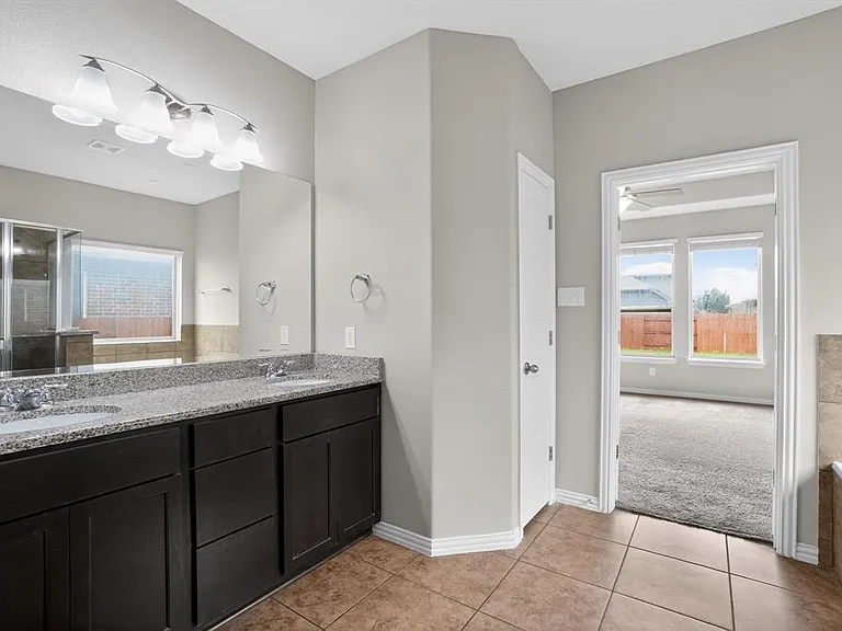 348 Vista Gardens Dr — Photo 9