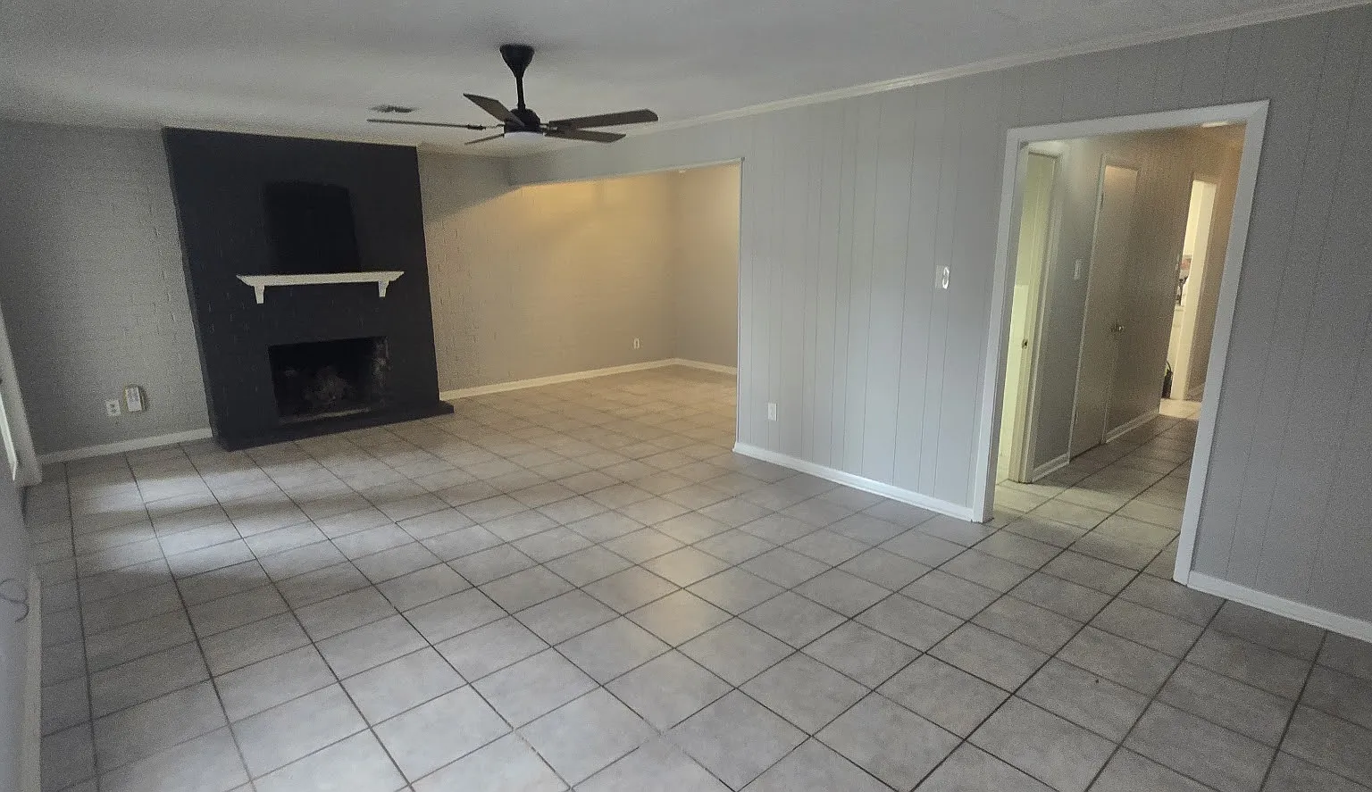3 bed, 2.5 bath, 1600 sqft, $1,475 — Photo 3