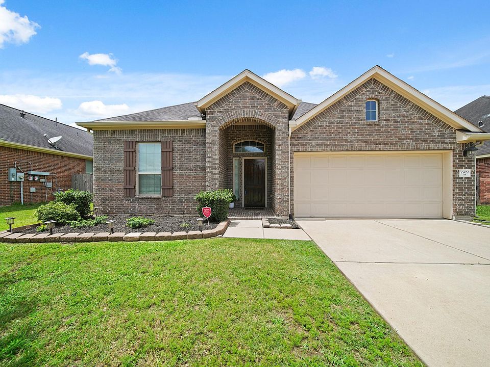 1st image of 7509 Cobblestone Drive