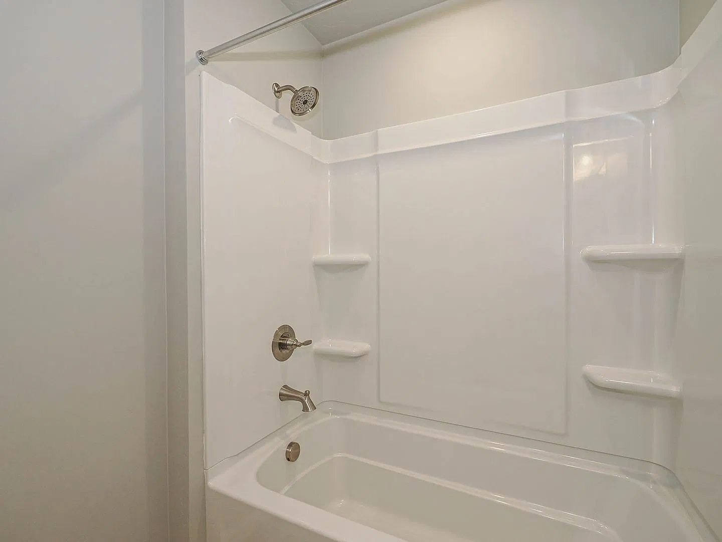 Saratoga Springs Twin Home — Photo 4
