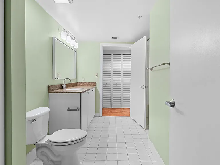 3020 NE 32nd Ave #710 — Photo 16
