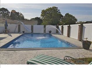 10522 Homestead Dr, Tampa, FL 33618
