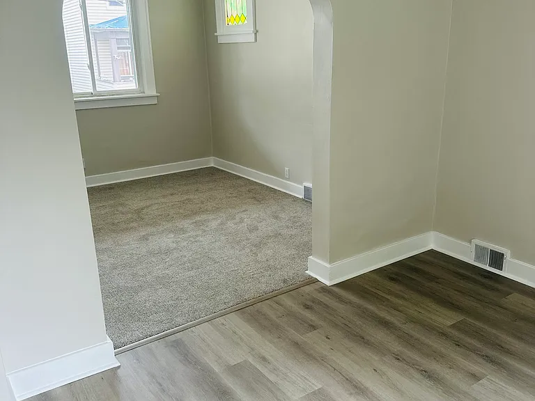 225 Laredo St — Photo 7