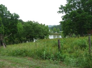 13 Grisham Hollow Ln, Elmwood, TN 38560