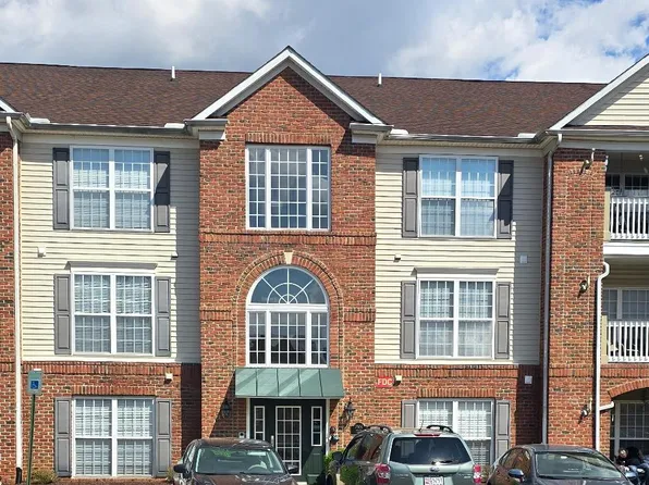 2504 Shelley Cir #4-2D, Frederick, MD 21702