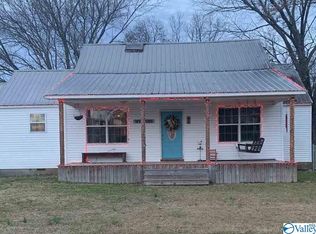 51 5th St E, Grant, AL 35747