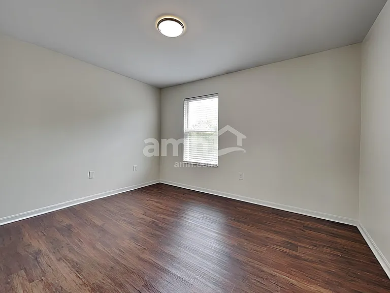 2831 Coachlight Ln — Photo 18