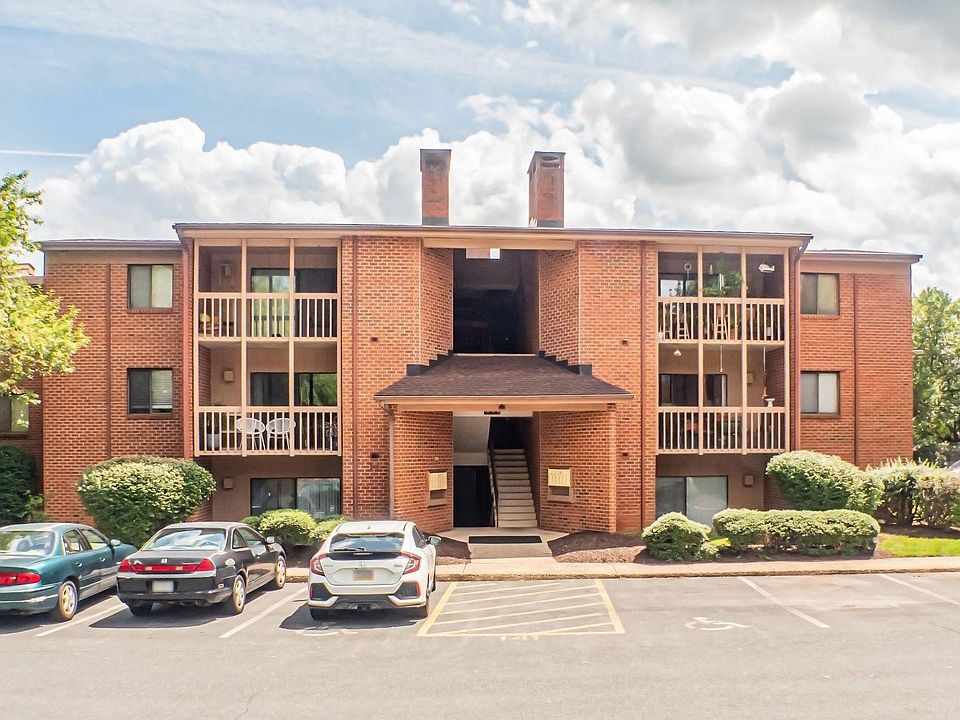 1st image of 141 Green Turtle Ln APT 11