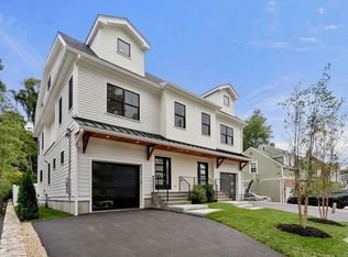 71 Cloverdale Rd, Newton, MA 02461