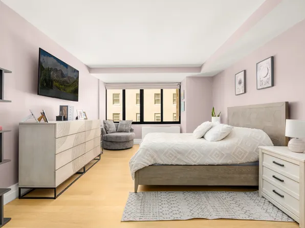 211 Madison Avenue image 4 of 7