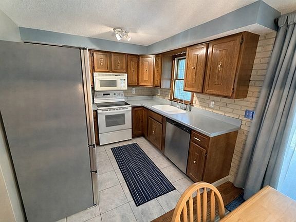 5th image of 74 Plantation Dr Unit 74