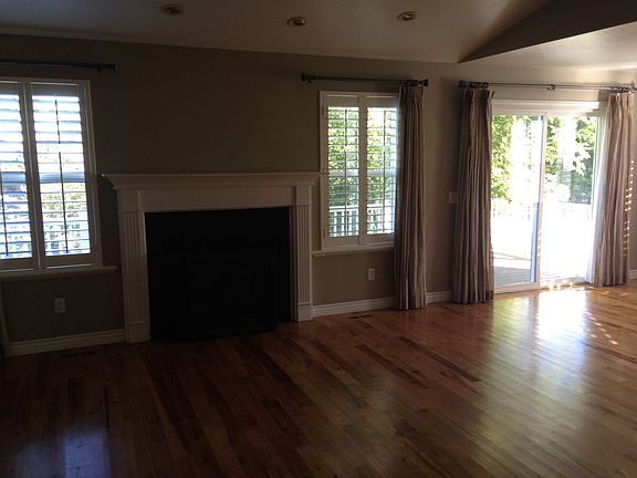 Living Room - Hardwood Floor