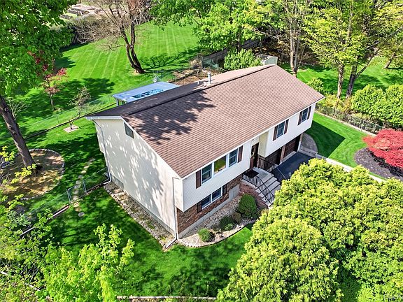 4th image of 8 Cartwright Road
