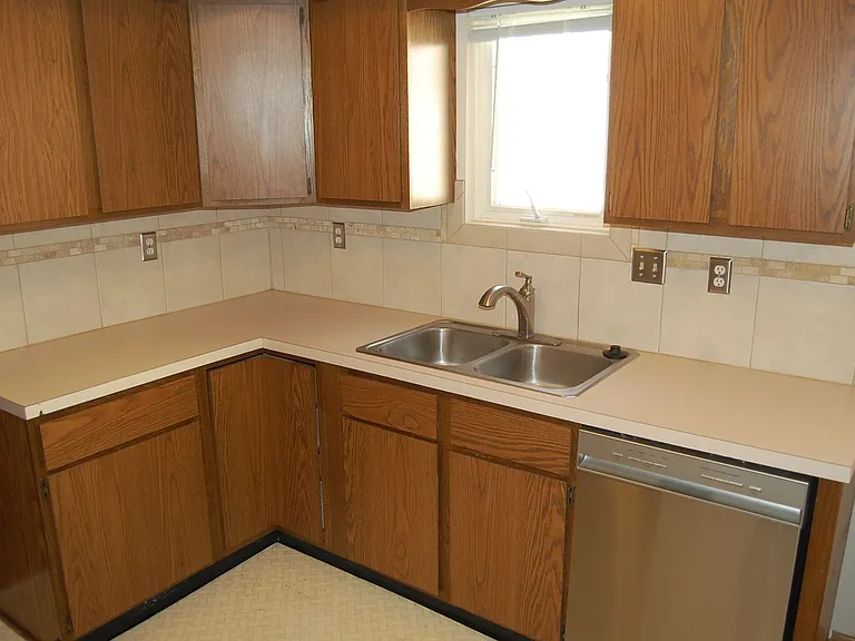 3724 Clover Circle — Photo 9