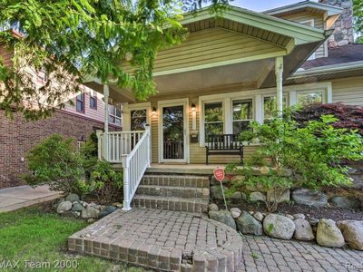 22329 Tenny St, Dearborn, MI, 48124