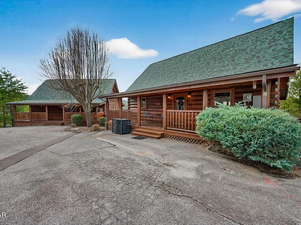 1949 Cougar Crossing Way, Sevierville, TN 37876