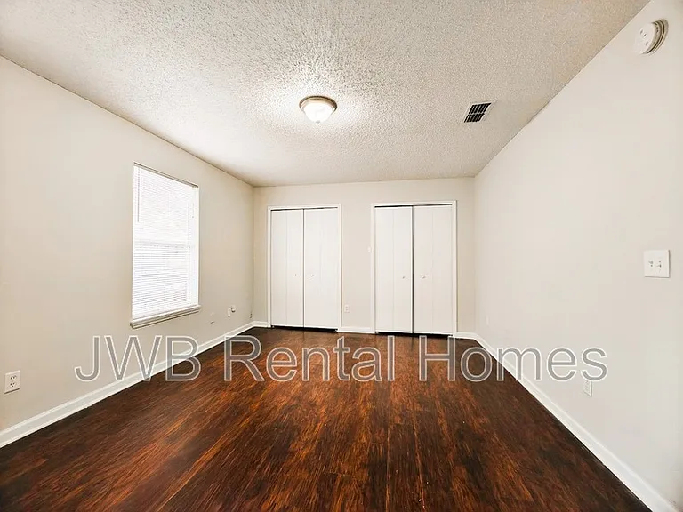 5119 Somerton Ct — Photo 8