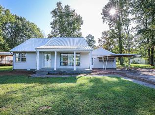 956 Oaks Rd, Paducah, KY 42003