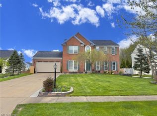 10611 Glen Dr, North Royalton, OH