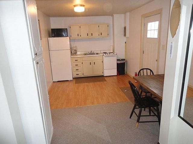 Kitchen/dining