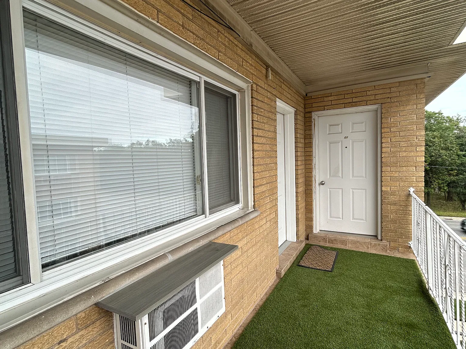 1 bed, 850 sqft, $1,550 — Photo 2