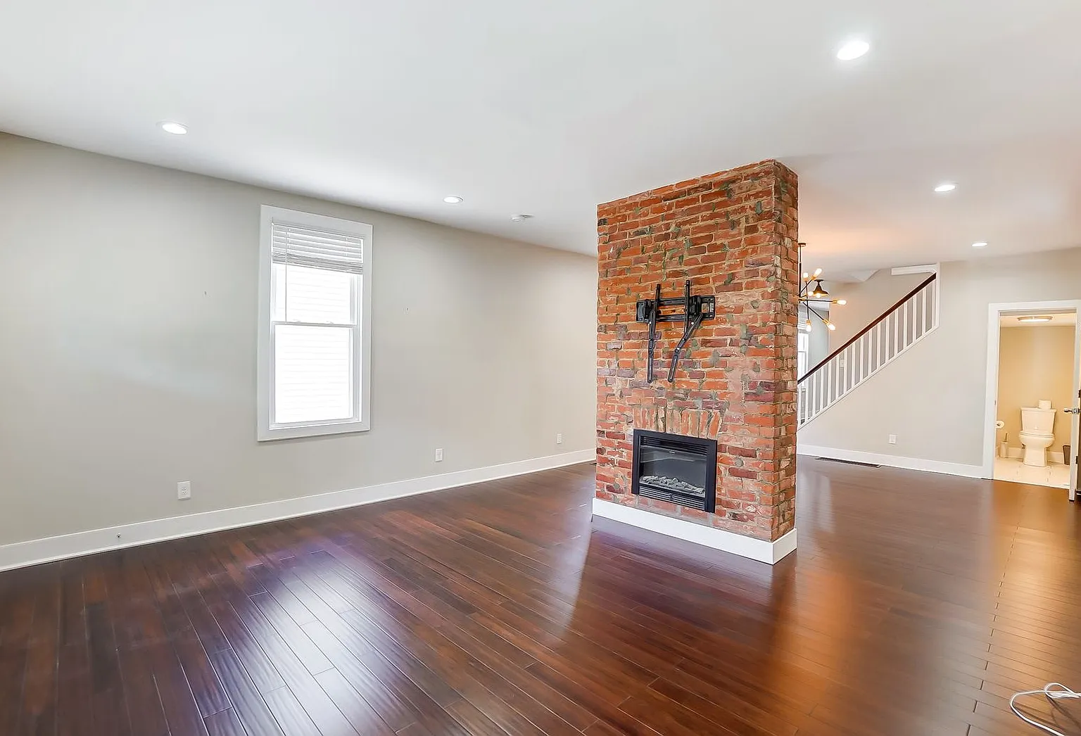 Three Bedroom Single Family Home in Norwood! — Photo 4