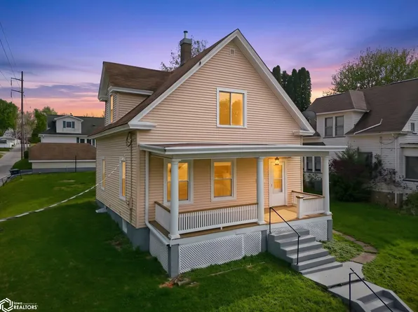 315 Lewis St, Burlington, IA 52601