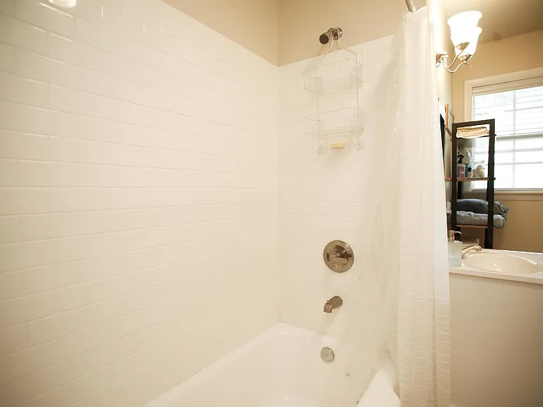 7220 Amherst Dr — Photo 20