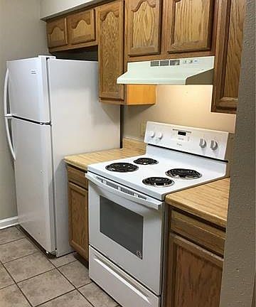 2nd image of 815 Fremaux Ave APT 1B