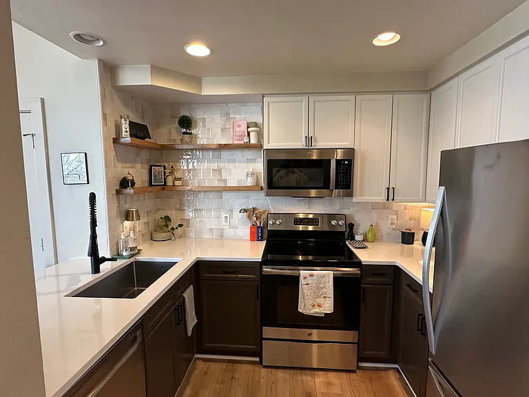 2818 Syracuse St #221 — Photo 21
