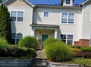 18009 Amberside Rd W, Cornelius, NC 28031