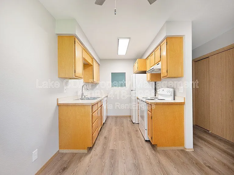 1611 E Montana Ave #C — Photo 5
