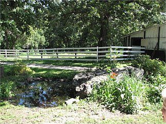 5th image of 125 River Dr