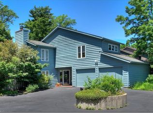 2182 Coventry Rd, Cleveland Heights, OH 44118