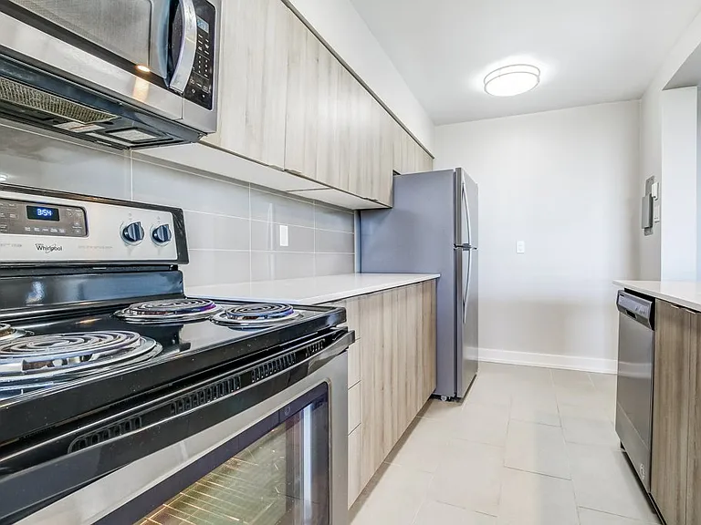 750 York Mills Rd — Photo 5