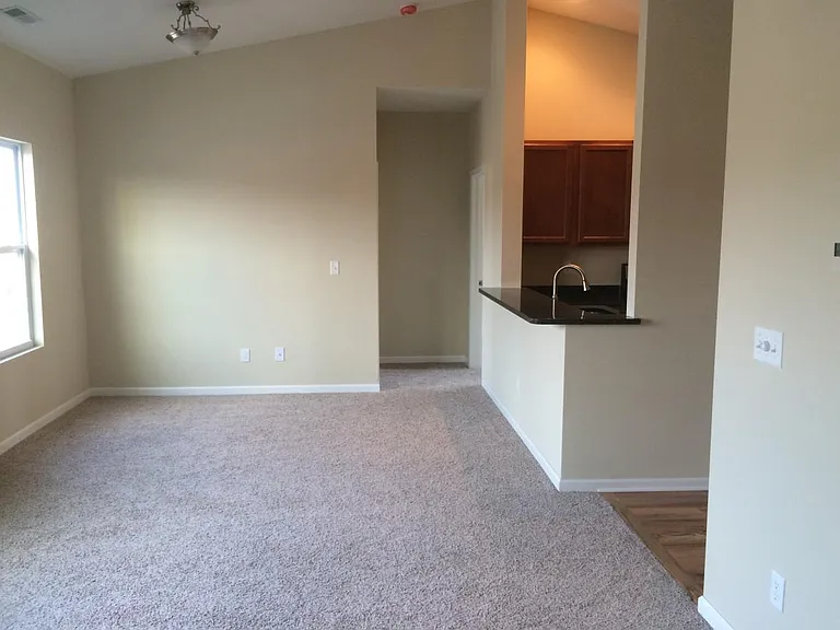 1354 Ida Ave — Photo 5