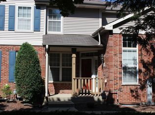 6761 Pine Lake Dr, Tinley Park, IL 60477