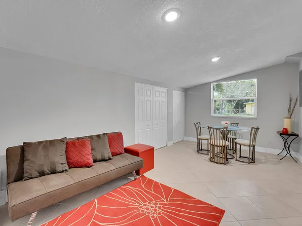 214 N 40th Street, Fort Pierce, FL 34947