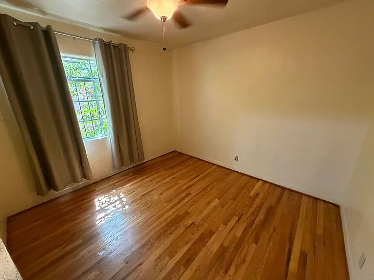 1030-1040 Truman St SE — Photo 25