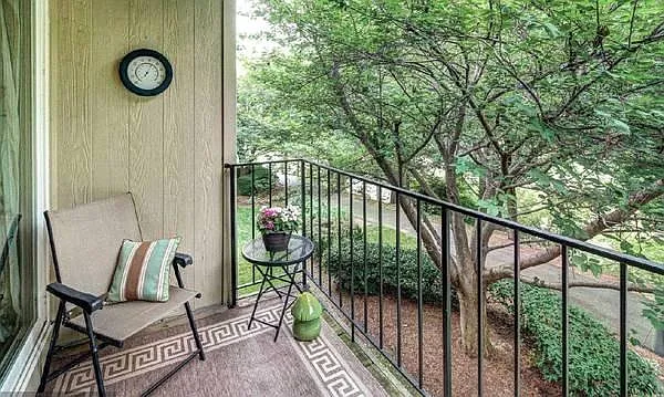 7751 Inversham Dr — Photo 9