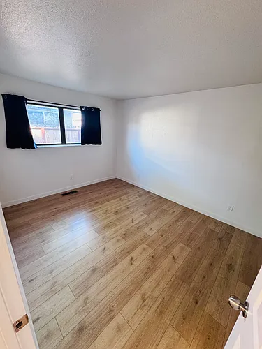 1930 E Long St #32 Photo 1
