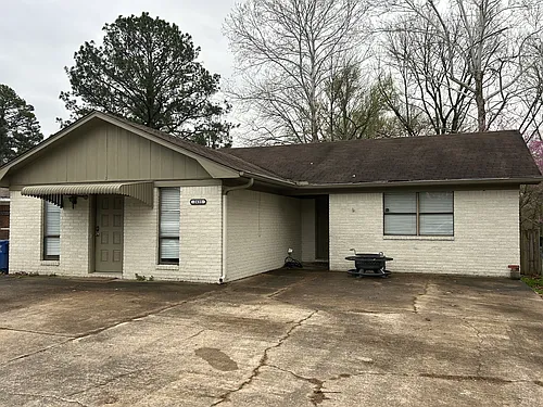 2435 Tyler St Photo 1
