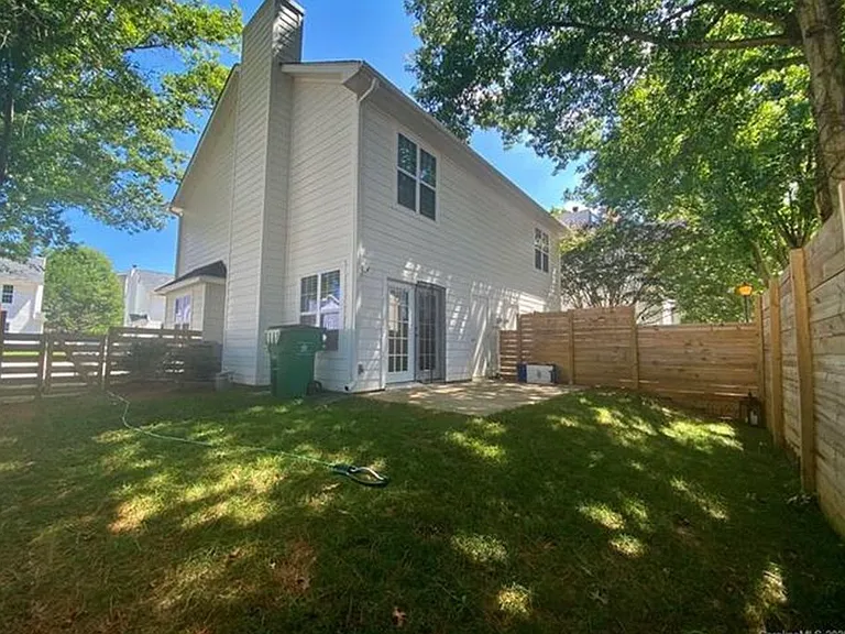 1537 Briar Creek Rd #B — Photo 14