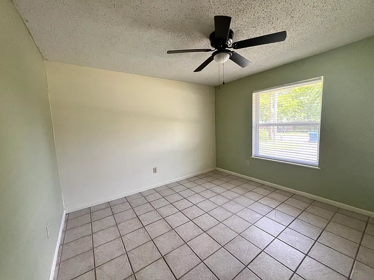 104 E Ward Dr #A — Photo 8