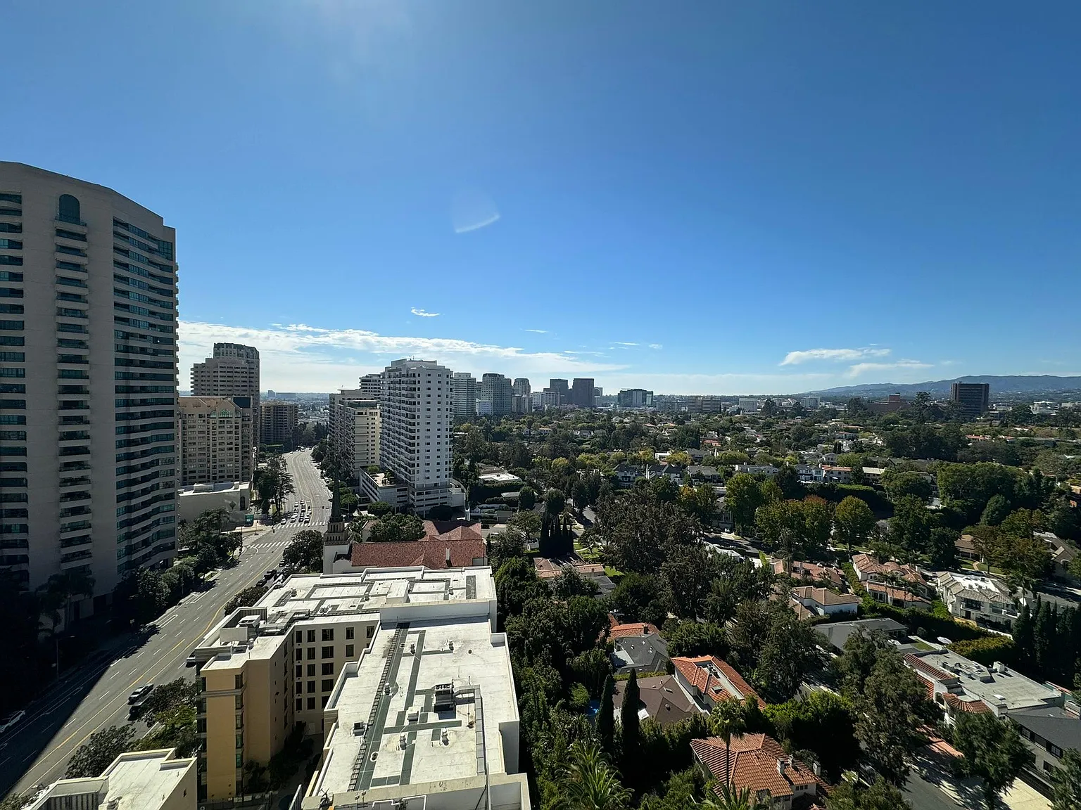 2 bed, 1649 sqft, $8,750 — Photo 3