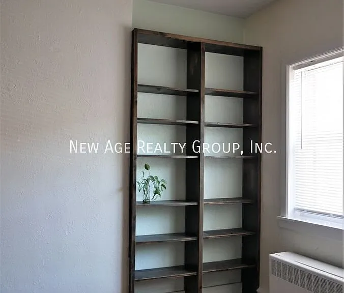 1322 Mifflin St — Photo 7