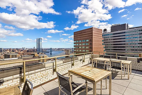 Rented by Compass | media 17