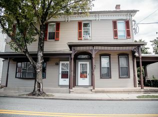 143 S Main St #A, Manheim, PA 17545