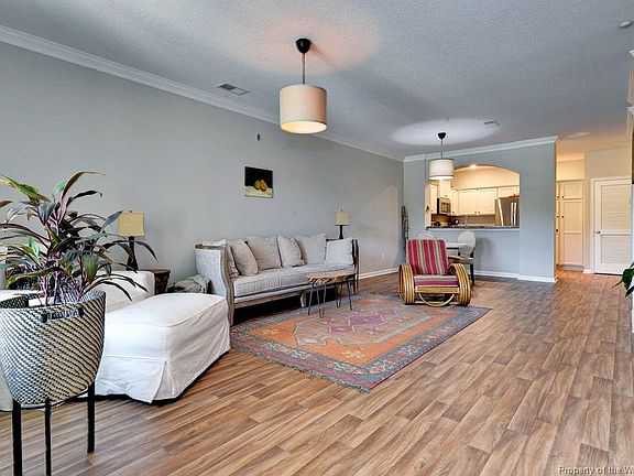 4th image of 1102 Monarch Ct #1102