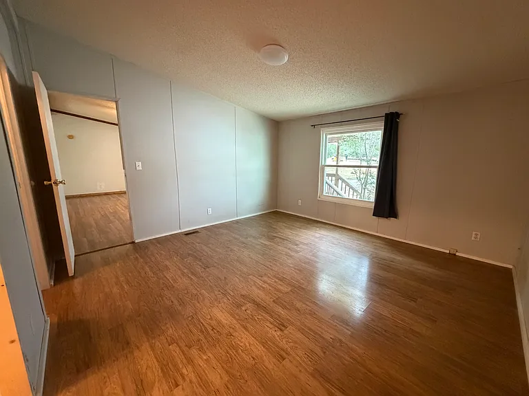 22167 FM 306 — Photo 6